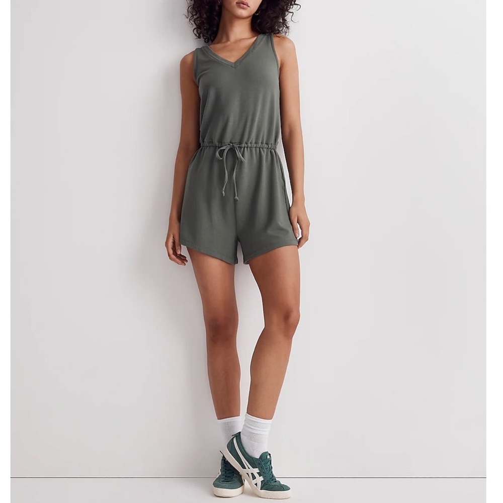 Madewell 2021 Drawstring Sleeveless Romper in Foraged Green Size XS NA564